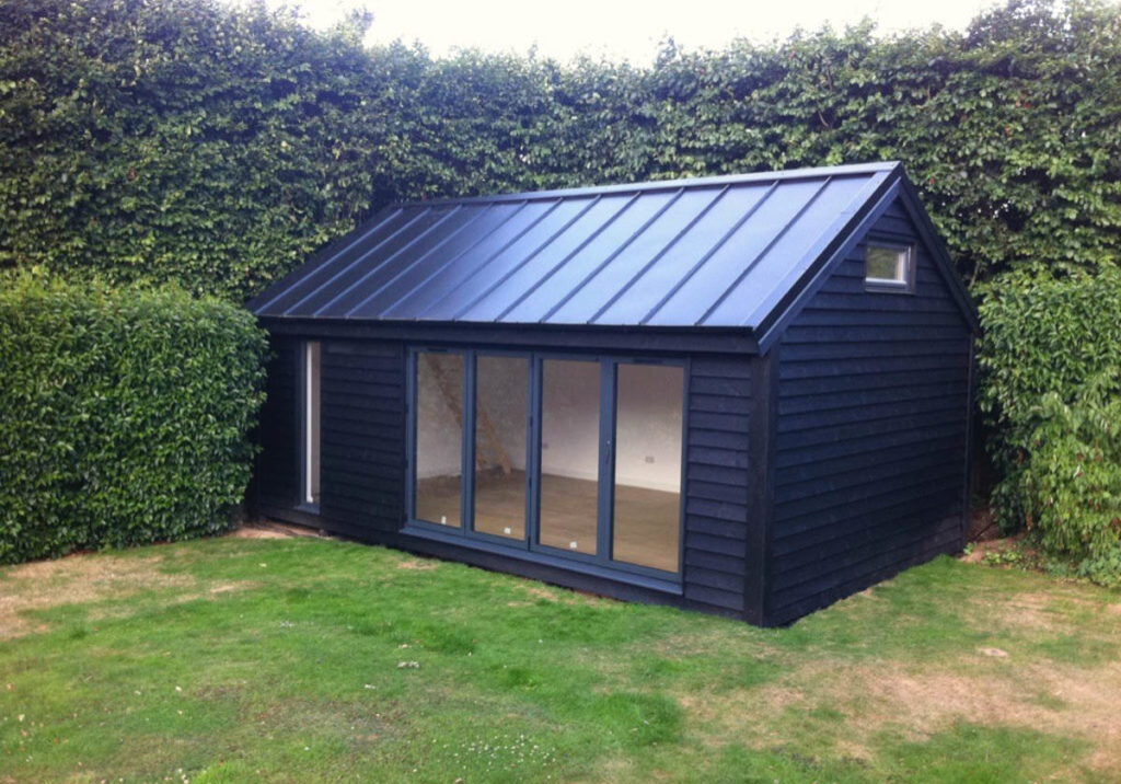 Black Barn Style garden rooms by Garden2Office